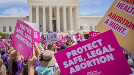 Cover articolo La battaglia sull'aborto